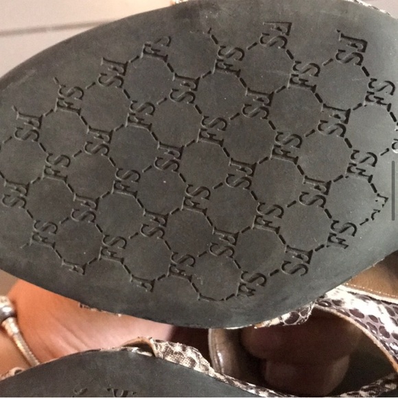 Franco Sarto Snakeskin Genuine Leather Sandals 9 - Picture 7 of 16